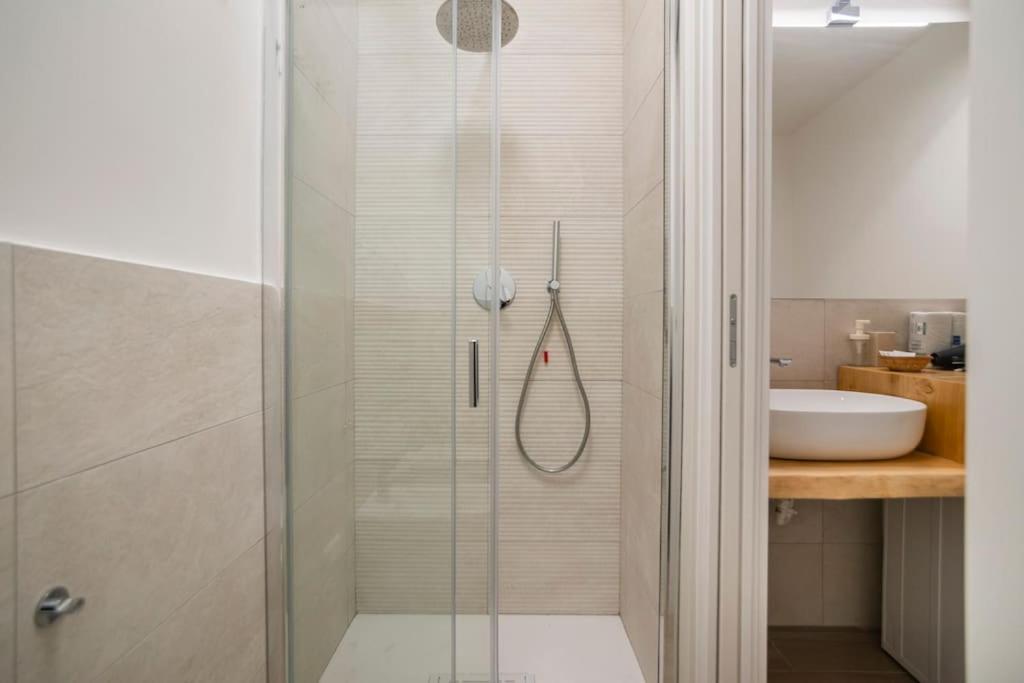 Tadino 50 Apartment Milan Exterior photo